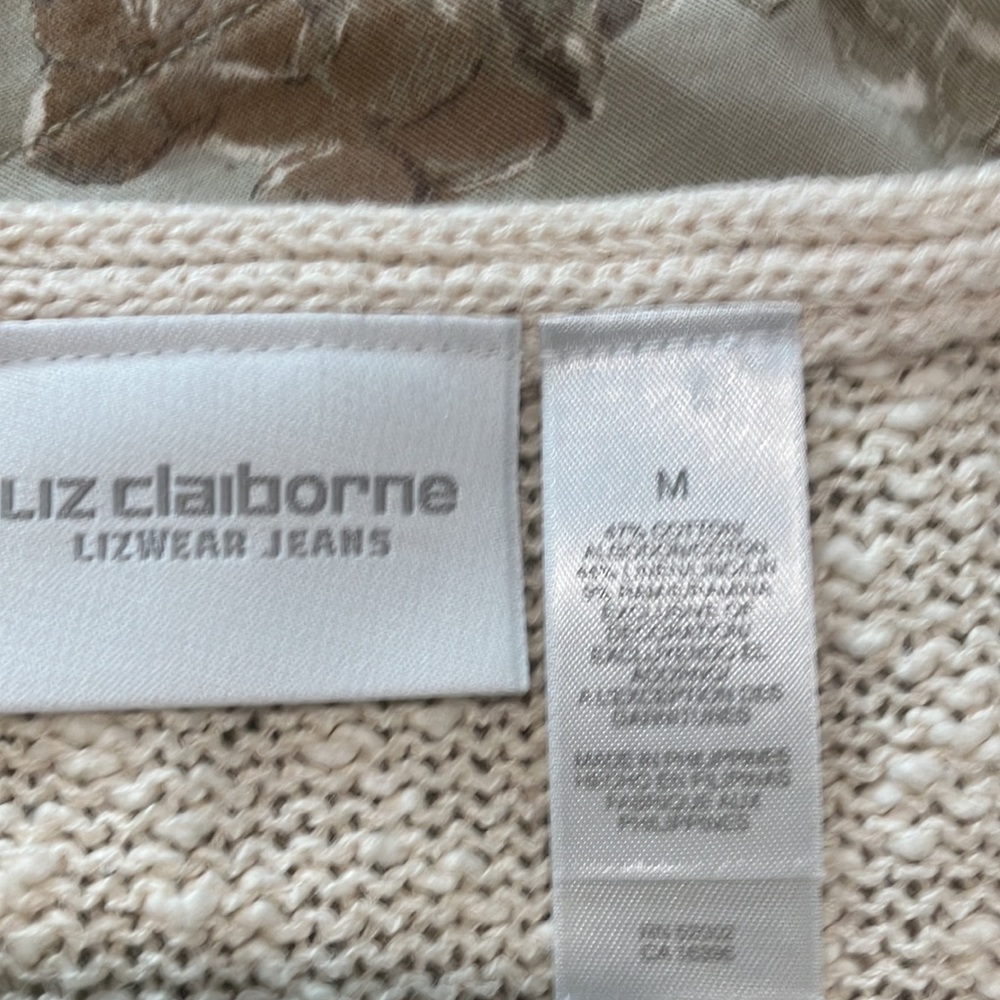 Liz Claiborne ivory short sleeves lightweight sweater for spring NWT 900 - Picture 6 of 7
